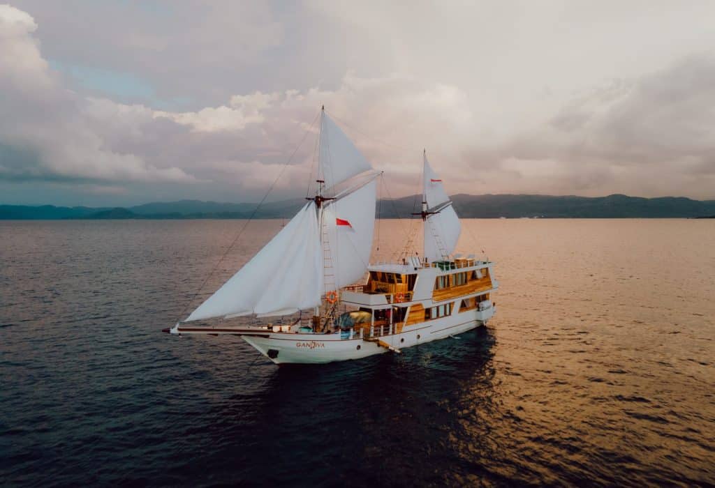 kapal phinisi gandiva